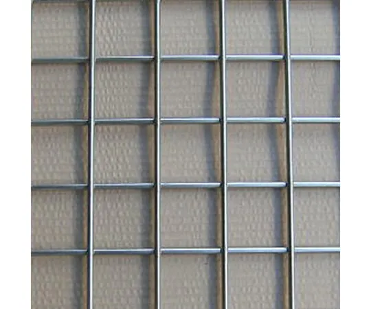67-6869-36 Stainless Steel Welded Wire Mesh Pitch 6.35 mm Opening 5.65 mm Mesh: 4 Wire Diameter: 0.7 mm Width 1000 mm Length 1 m