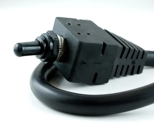63-3055-84 2 circuits with waterproof toggle Switch cord (ON-ON) FE-A5704