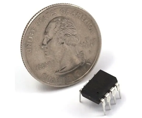 67-0430-03 AVR 8 Pin 20MHz 8K 4A/D - ATtiny85 COM-09378