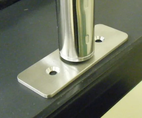 1-957-01 Metal Fitting for Laboratory Bench Shelf Type DTISI