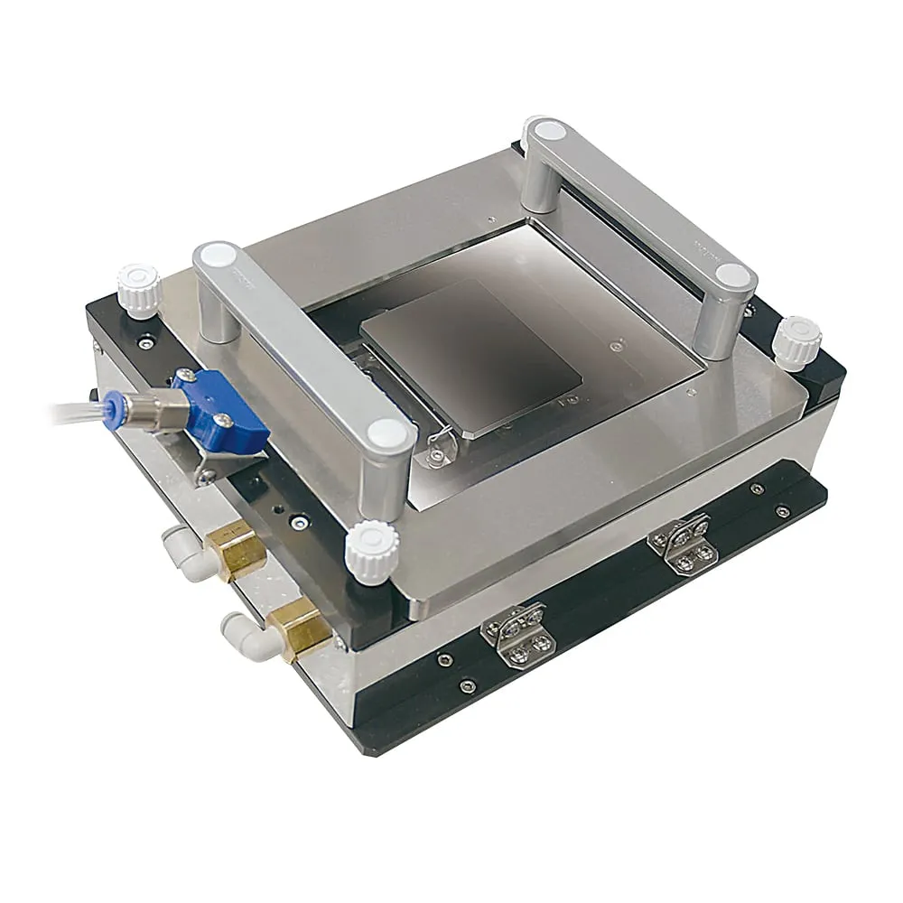 3-7599-01 Water Cooling Peltier Temperature Chamber 45 x 45mm PG-1504