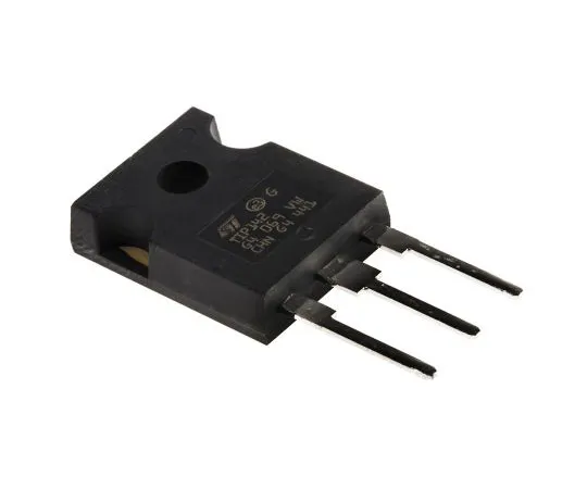 63-4820-85 STMicroelectronics TIP142 NPN Darlington Pair, 10 A 100 V HFE:500, 3-Pin TO-247 TIP142
