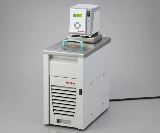 2-1999-02　［Discontinued］High Low Temperature Circulator -28 - 100℃　F25-ED