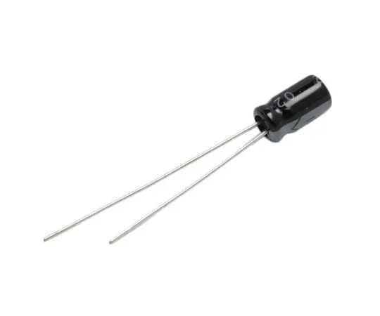 63-4989-45 RS PRO 100nF 50V dc Aluminium Electrolytic Capacitor, Through Hole 4 (Dia.) x 7mm +105°C 4mm 1.5mm 7mm 707-5648