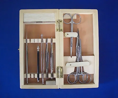 61-4481-91 Anatomical Set 8 Points with Wooden Box 550009