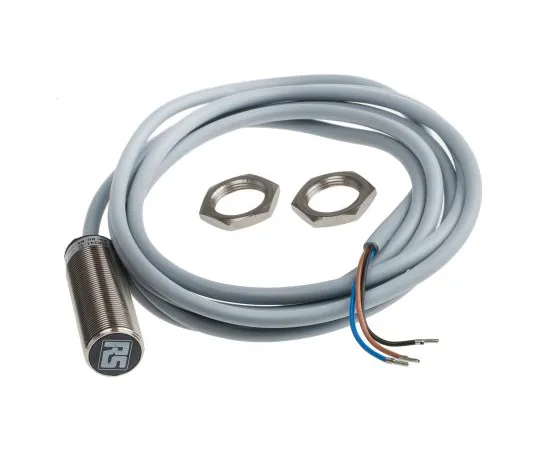 63-6584-93 RS PRO M18 x 1 Inductive Proximity Sensor - Barrel, PNP Output, 5 mm Detection, IP68 208-241