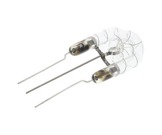 63-7528-32 3-Point DIN Xenon Lamp, Clear 50118RS