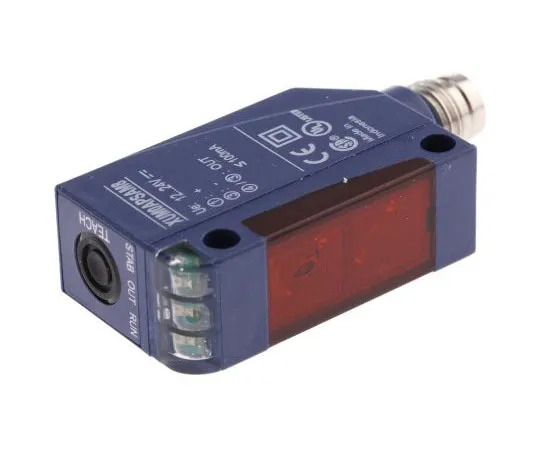 63-7547-06 Telemecanique Sensors Photoelectric Sensor Multimode 0.1 m, 0.4 m, 3 m, 10 m Detection Range PNP XUM0APSAM8