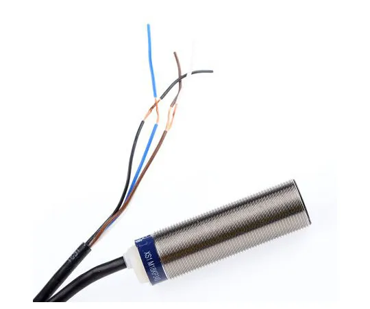 63-7633-22 Telemecanique Sensors Inductive Sensor 5 mm Detection, M18 x 1, PNP/NPN-NO/NC, 60mm Length, 12 → 24 V dc supply XS1M18KP340