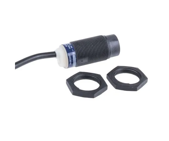 63-7633-26 Telemecanique Sensors Inductive Sensor 8 mm Detection, M18 x 1, 4-20 mA, Analogue, 40.6mm Length, 12 → 24 V dc XS4P18AB120