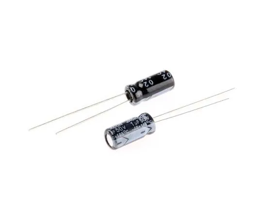 63-7737-34　RS PRO 1μF 50V dc Aluminium Electrolytic Capacitor, Through Hole 5 (Dia.) x 11mm +105°C 5mm 2mm 11mm　170-1242