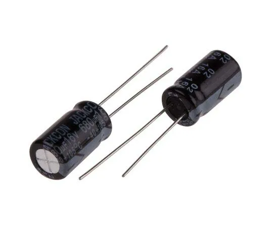 63-7736-51　RS PRO 680μF 16V dc Aluminium Electrolytic Capacitor, Through Hole 8 (Dia.) x 14mm +105°C 8mm 3.5mm 14mm　170-1173