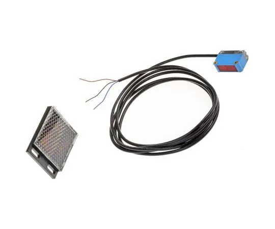 63-7768-92　RS PRO Photoelectric Sensor Retroreflective 7.2 m Detection Range PNP　729-5205