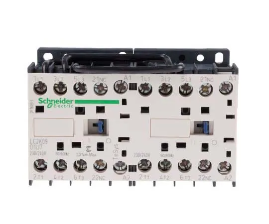 63-7792-29　Schneider Electric 3 PoleReversing Reversing Contactor, 9 A, 230 V ac Coil, TeSys K, 3NO　LC2K0901U7