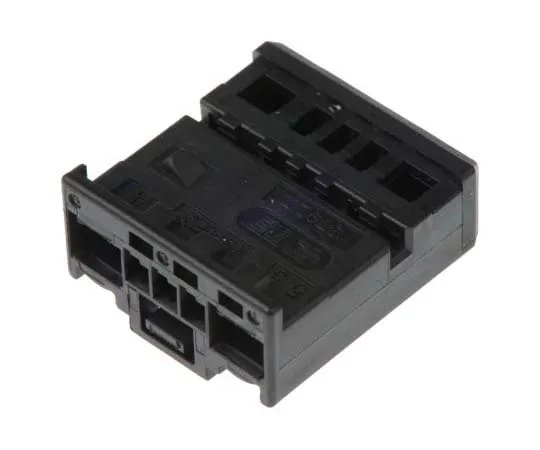 63-7752-45　TE Connectivity Micro Quadlock System Series, 5 Way Socket Housing, Socket Housing　1379217-3
