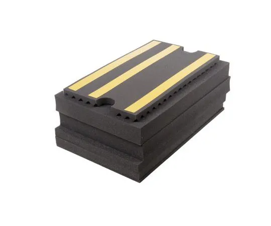 63-7970-11　Zarges K470 Medium Density Rectangular Foam Insert, For Use With Eurobox Case Model 40701, K470 Case Model 40568　40735