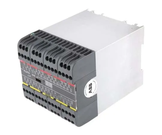 63-7773-97　Pluto 2TLA Series Safety Controller, 24 Safety Inputs, 6 Safety Outputs, 24 V dc　2TLA020070R1700  PLUTO B46 V2