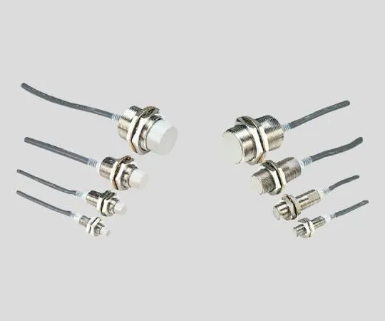 2-9714-01　［Discontinued］Proximity Sensor E2E-X1R5E1 2m　E2E-X1R5E12M