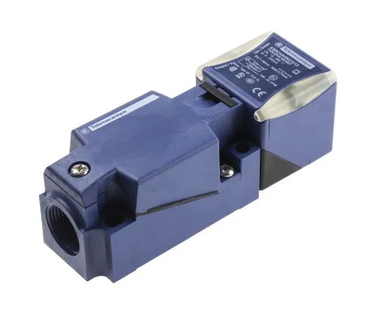 63-7990-83　Telemecanique Sensors Inductive Sensor 40 mm Detection NPN-NO/NC, 40mm Length, 12 → 48 V dc supply voltage　XS8C4A4NCG13