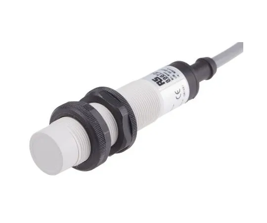 63-8067-59　RS PRO Capacitive sensor 8 mm length 83.5mm NO supply voltage 20 → 250 V ac IP67　896-7245