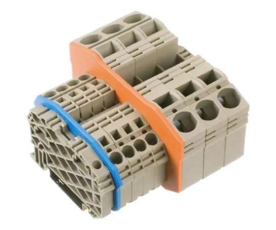 64-0570-63　RS PRO End Plate　763-7435
