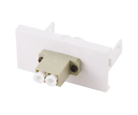 64-0596-92　Single Gang 2 Way Female LC Faceplate　CLB50-LC-DUSCA-CE