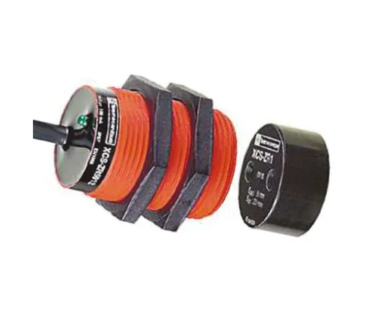 64-0589-03　Telemecanique Sensors Safety Switch, IP66, IP67　XCSDMR5902
