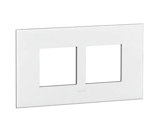 64-1376-53　Legrand White 2 Gang Cover Plate Polycarbonate BS Cover Plate　5 750 80
