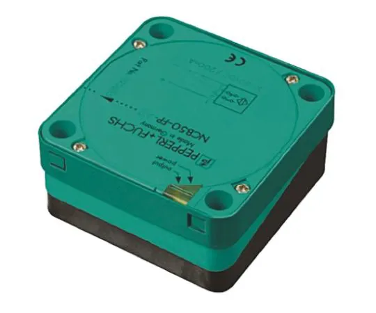 64-0663-09　Pepperl + Fuchs Inductive Sensor 0 → 50 mm Detection PNP-NO, 84mm Length, 10 → 60 V dc supply voltage　NCB50-FP-E2-P1