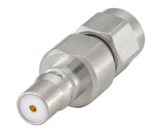 64-1398-36　Straight 50Ω RF Adapter QMA Socket to SMA Plug 0 → 18GHz　28K132-S00N5